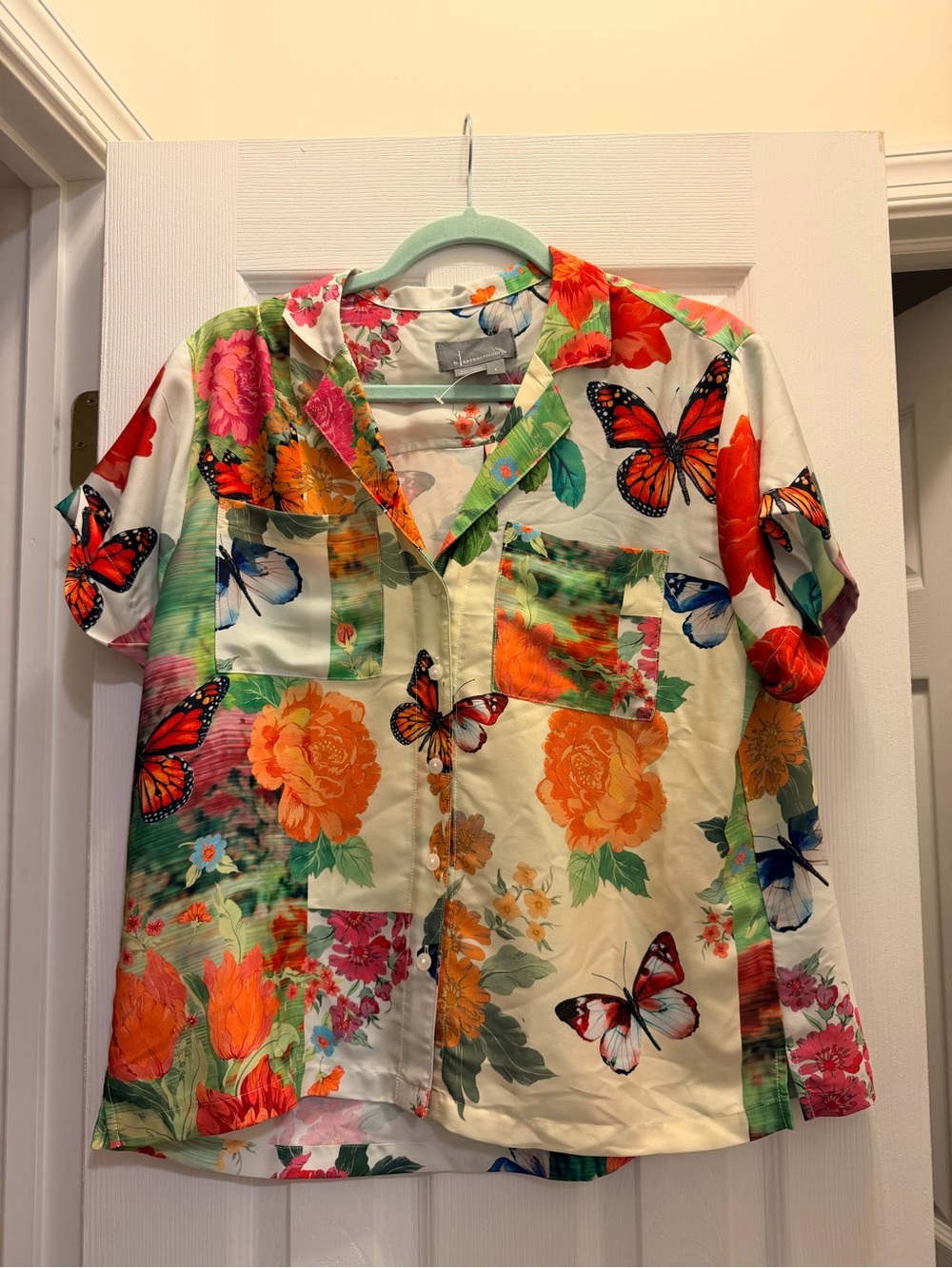 Anthropologie Cream Floral & Butterfly Button-Down Shirt